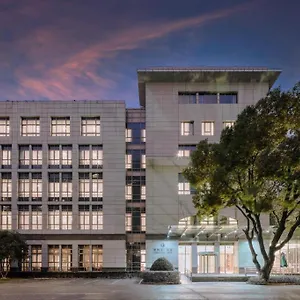 https://cypress-garden.bestsuzhouhotels.com